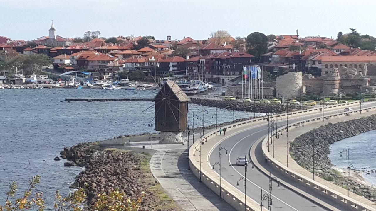 Akrotiriya Apartments Suite Nesebar Bagian luar foto